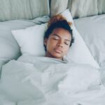 Sono e massagem: como melhorar a qualidade do descanso naturalmente