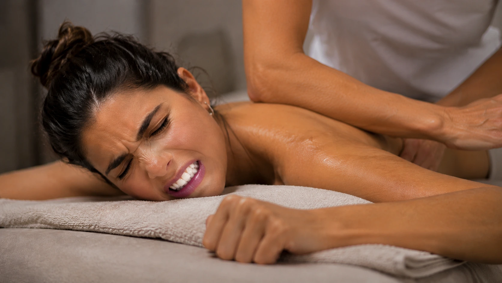 massagem de relaxamento dói — o que é normal sentir durante e depois, Fisalis Leiria